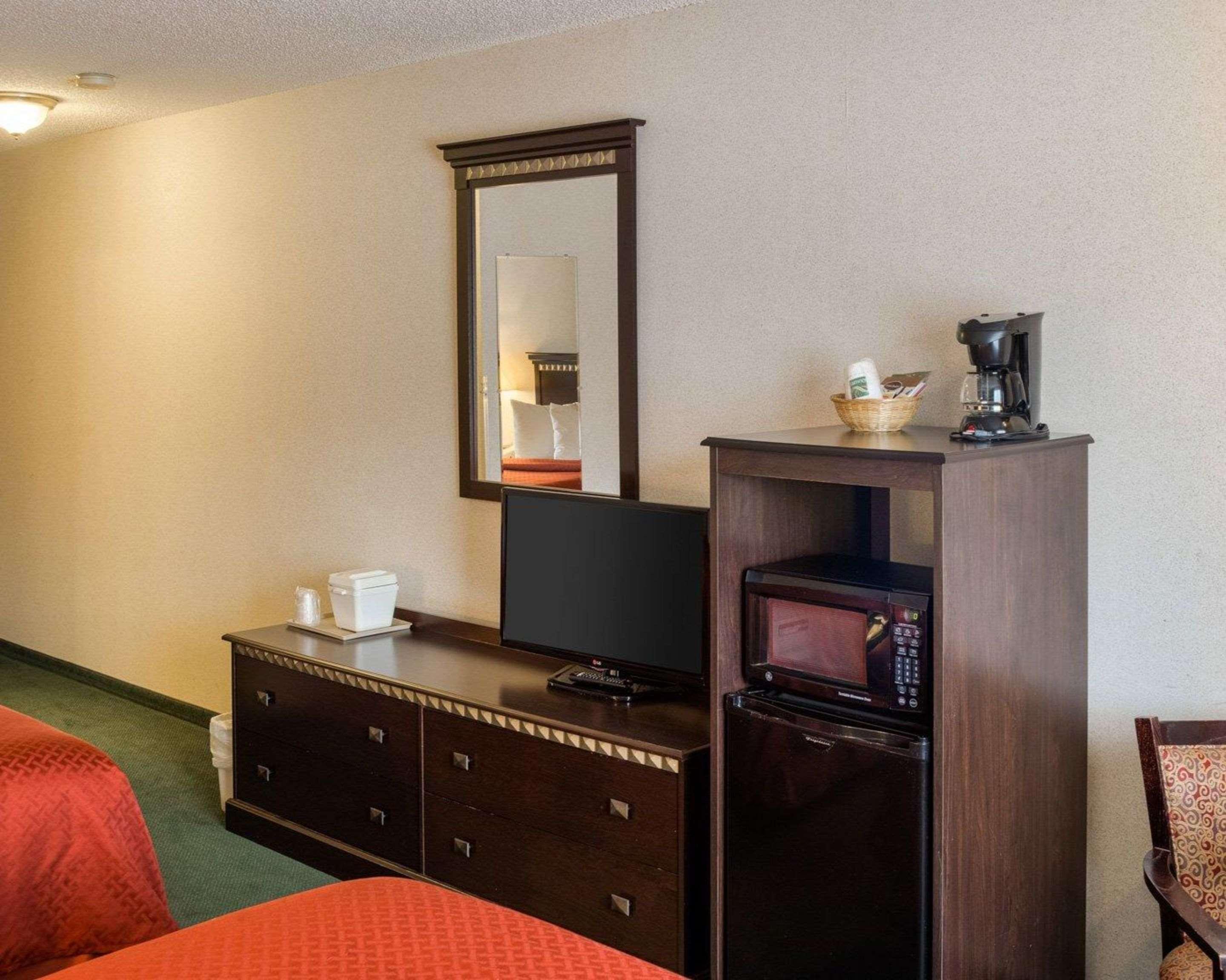 Quality Inn Near Northtown Mall & National Sports Center Coon Rapids Exteriör bild