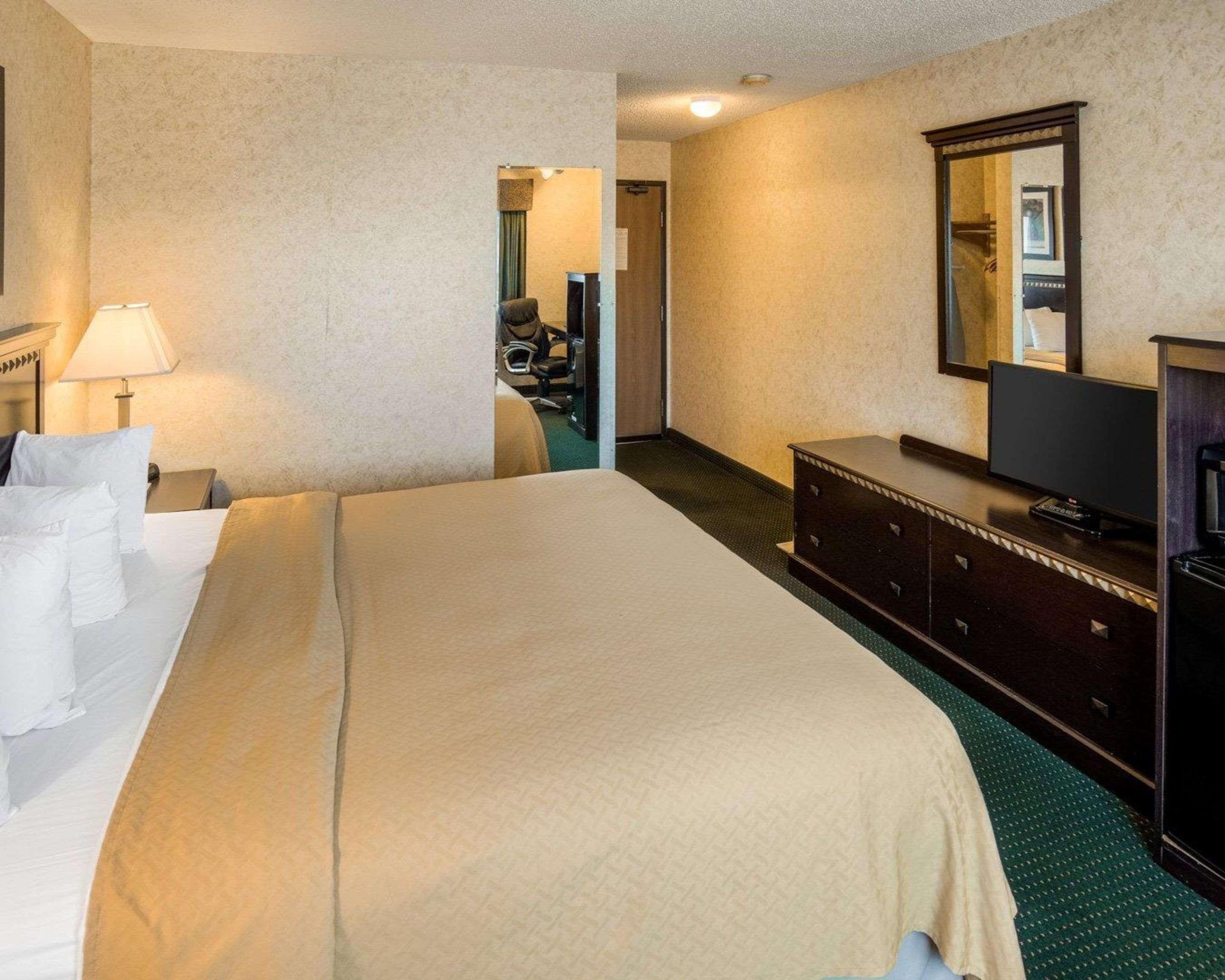 Quality Inn Near Northtown Mall & National Sports Center Coon Rapids Exteriör bild