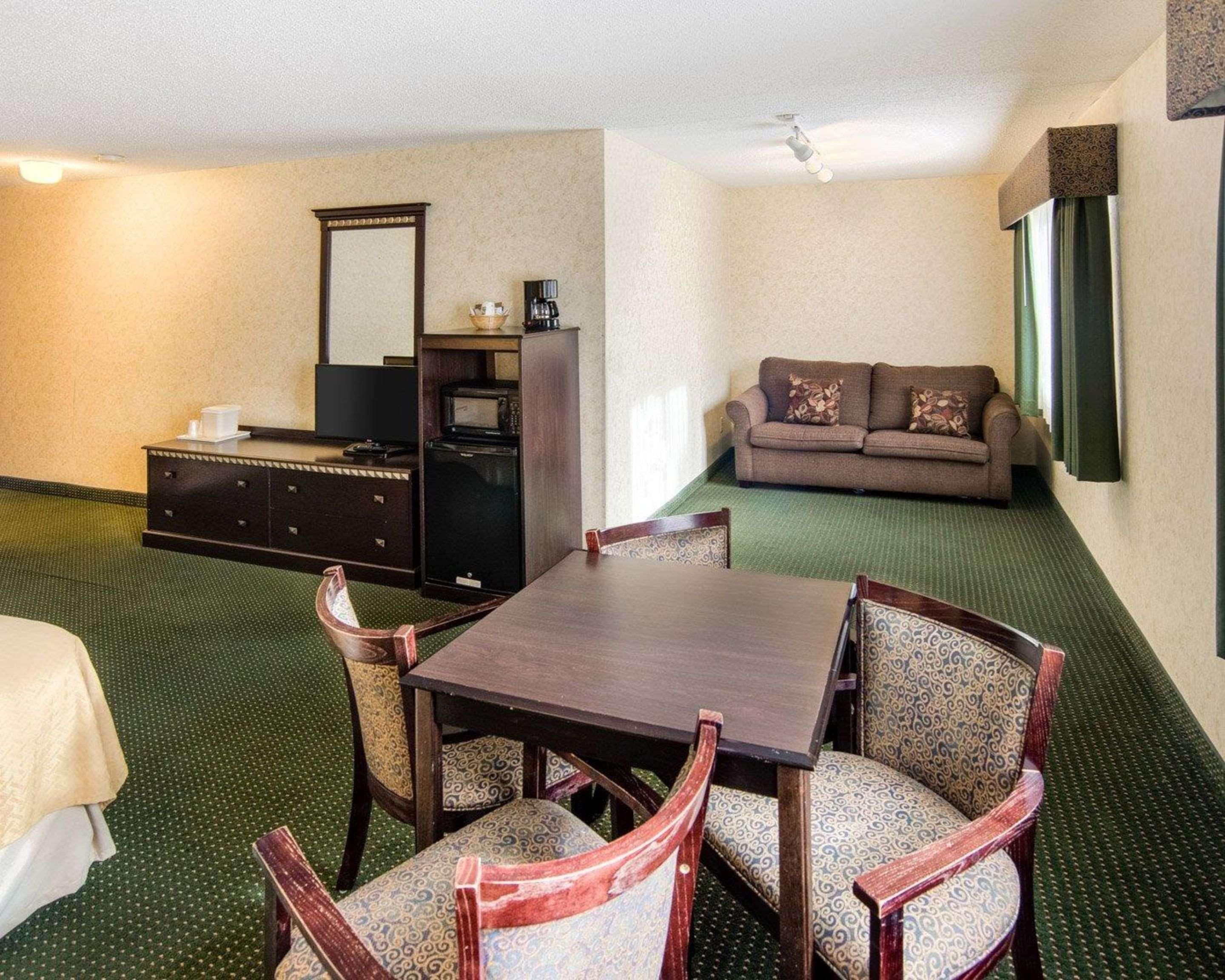 Quality Inn Near Northtown Mall & National Sports Center Coon Rapids Exteriör bild