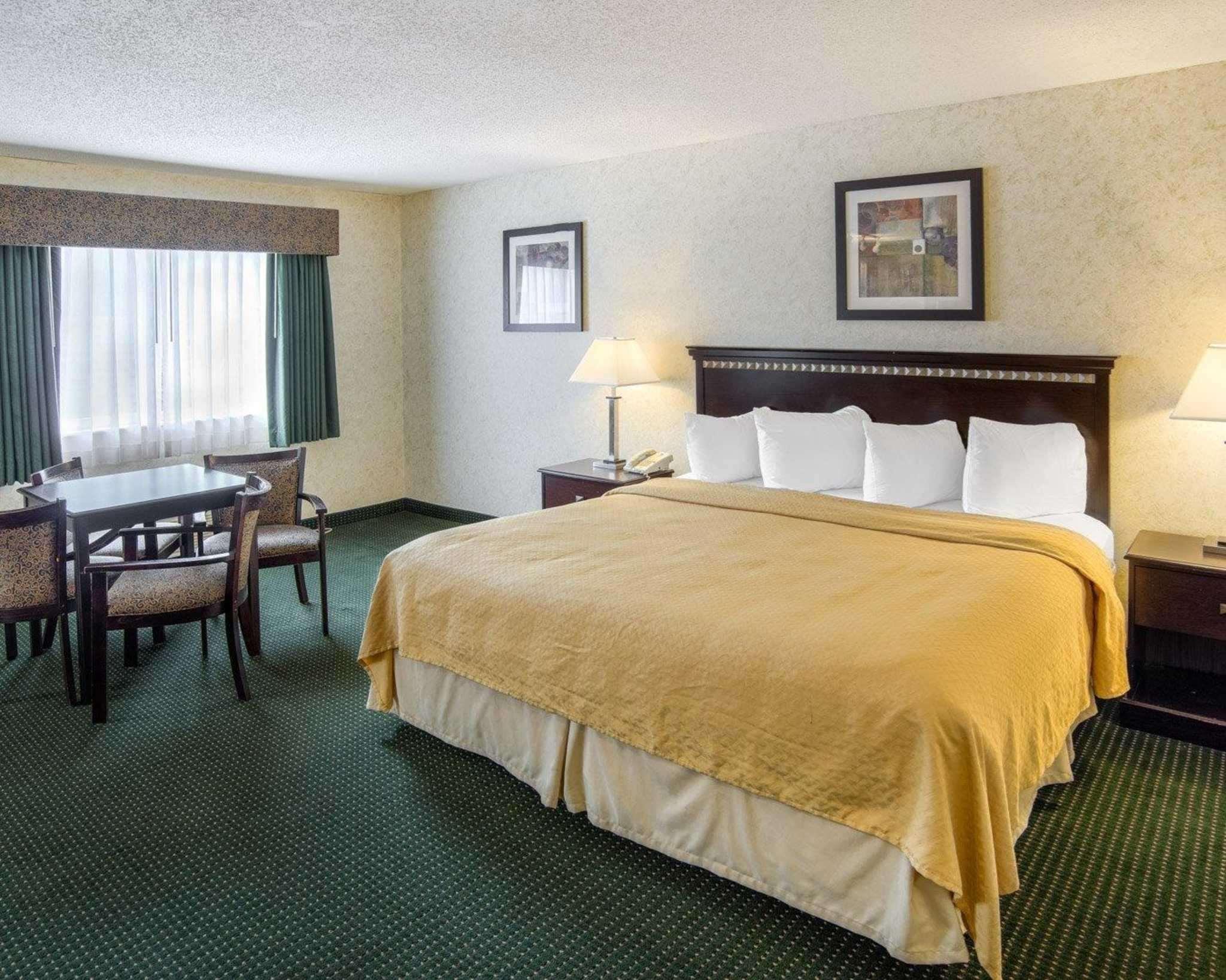 Quality Inn Near Northtown Mall & National Sports Center Coon Rapids Exteriör bild