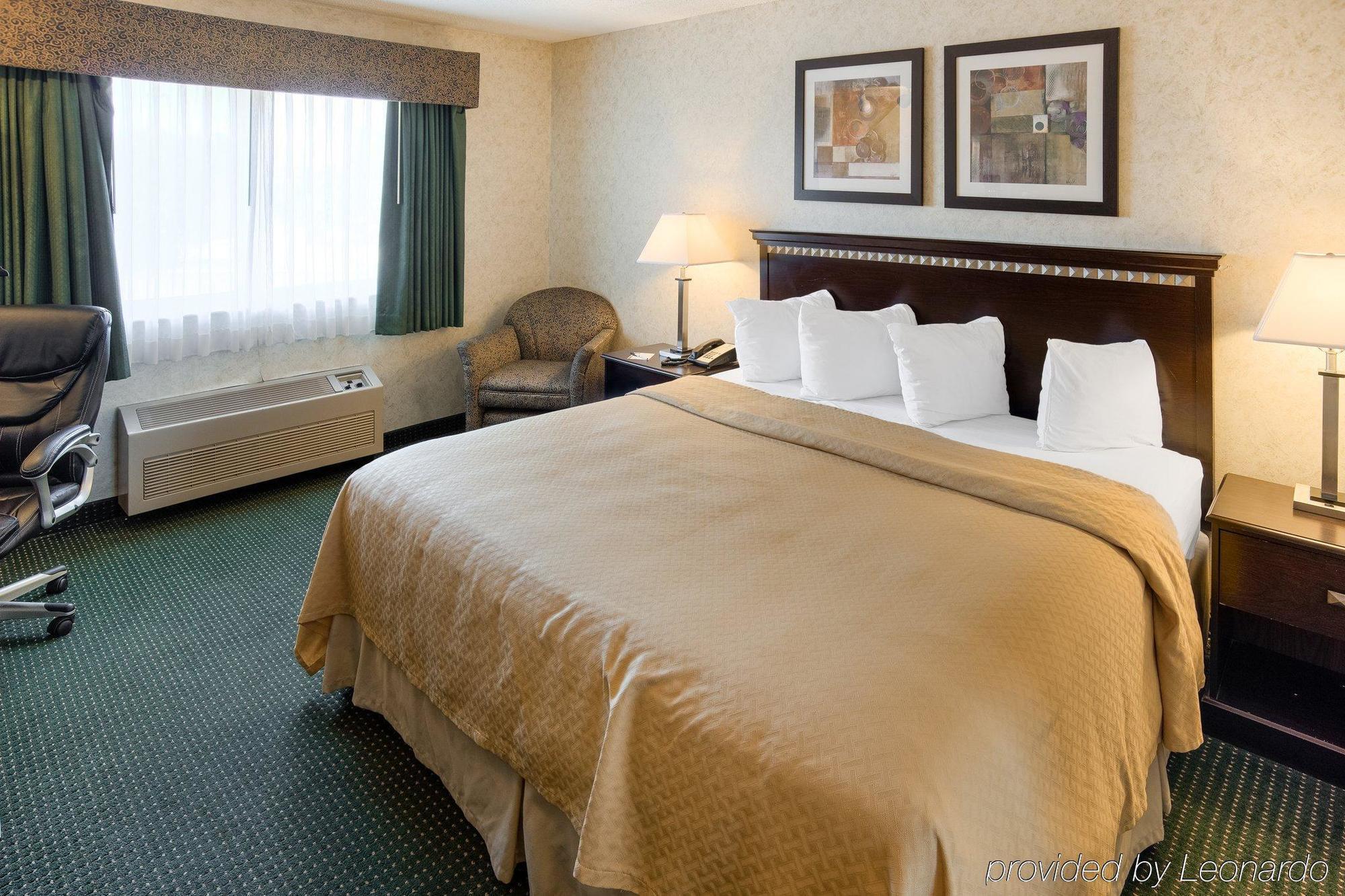 Quality Inn Near Northtown Mall & National Sports Center Coon Rapids Exteriör bild