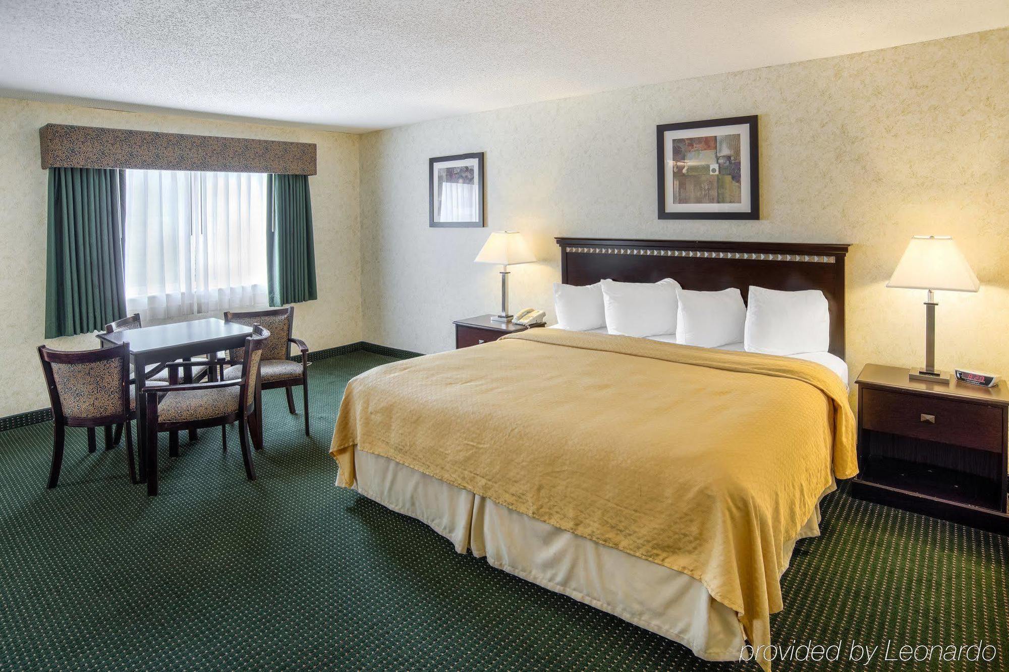 Quality Inn Near Northtown Mall & National Sports Center Coon Rapids Exteriör bild